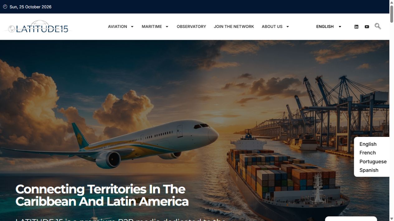 Captura del sitio web de LATITUDE 15: navegación Aviation, Maritime y Observatory, con un avión y un puerto en la imagen principal.